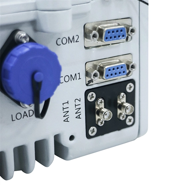 Connecting the optical power meter to the fiber optic transceiver